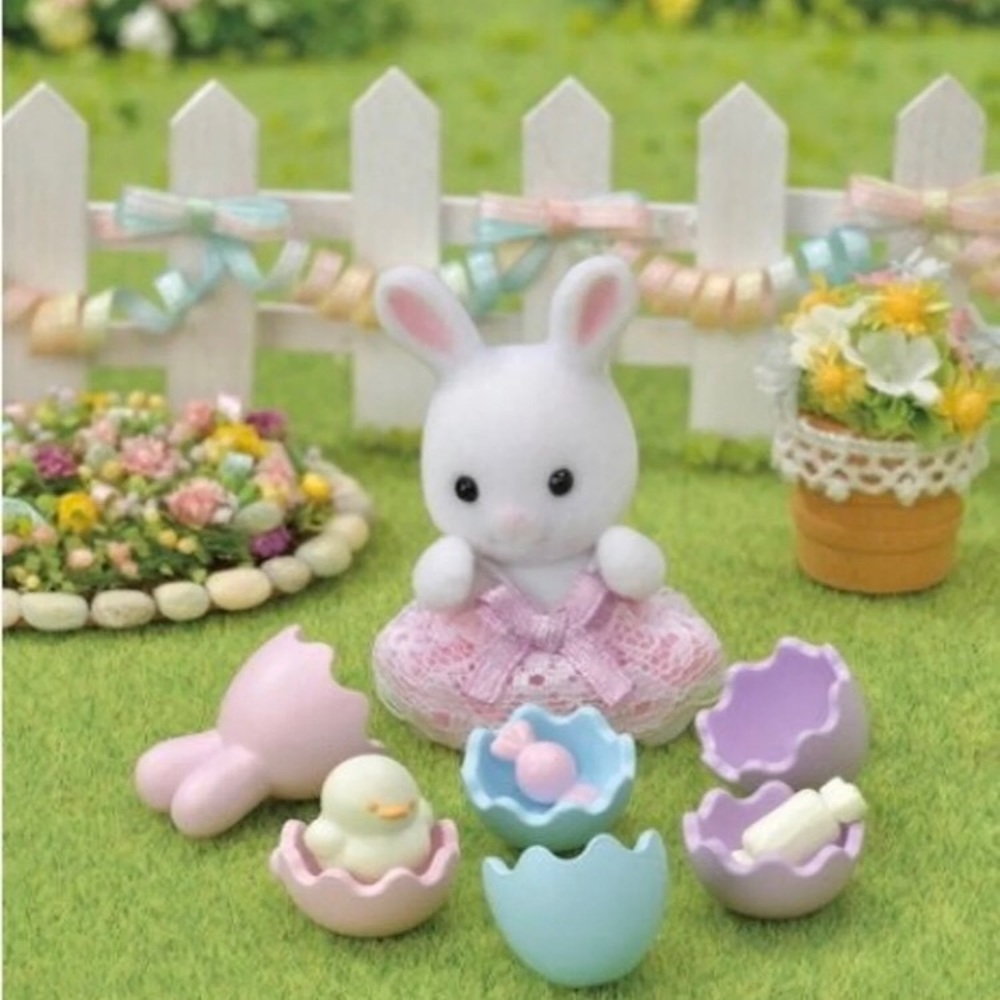 Calico Critters White Rabbit Girl's Easter Set